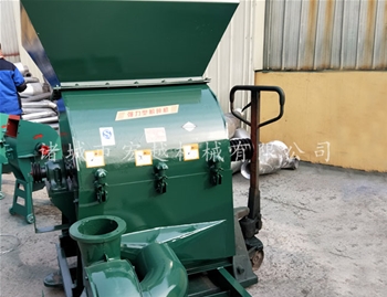 鍘草揉搓粉碎機(jī)